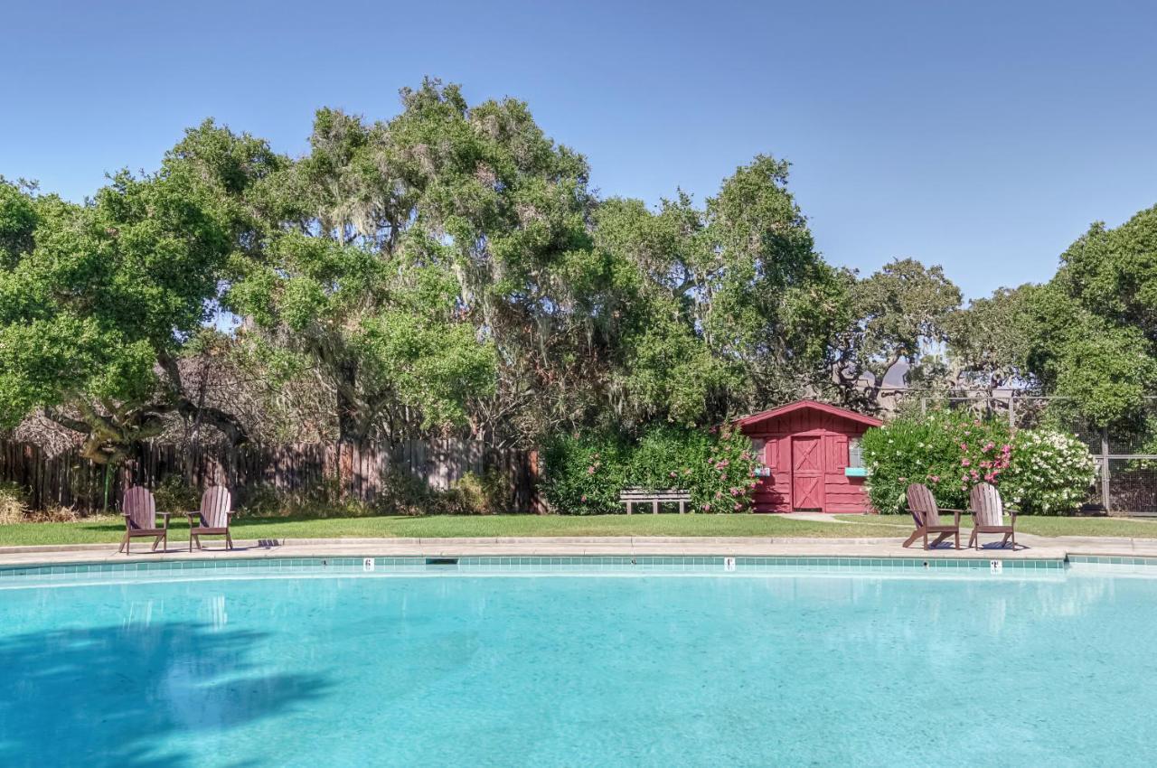 The Camp At Carmel Valley Buitenkant foto